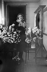 1936, Inkey Tibor, coat-stand, tulle, lady, bouquet, Fortepan #306290