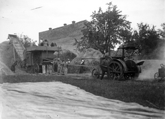 1932, Storymap.hu, traktor, mezőgazdaság, cséplőgép, aratás, Fortepan #30697