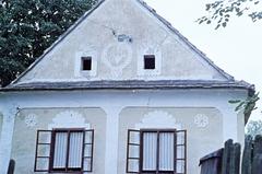 Hungary, 1959, Gazda Anikó, decorated plaster, colorful, gable, Fortepan #307543