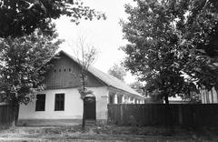 Hungary, 1959, Gazda Anikó, fence, farmhouse, Fortepan #307547