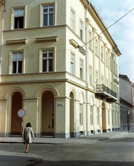 Magyarország, Szeged, Dóm tér - Oskola utca sarok., 1968, Építésügyi Dokumentációs és Információs Központ, VÁTI, színes, utcakép, Fortepan #31032