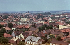 Magyarország, Zalaegerszeg, látkép a Kossuth Lajos utcától nézve, hátul középen a Ferences templom tornya látszik., 1971, Építésügyi Dokumentációs és Információs Központ, VÁTI, színes, látkép, Fortepan #31069