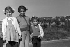 1958, Török András, Best of, gyerekek, hárman, kézenfogva, Fortepan #312717