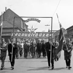 1964, Villányi Gergely, hordozás, transzparens, Fortepan #313239