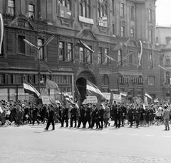1964, Villányi Gergely, zászló, egyenruha, felvonulás, Fortepan #313244