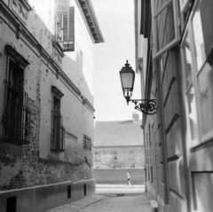 1963, Villányi Gergely, golyónyom, gázlámpa, Fortepan #313339