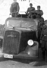 Románia,Erdély, Máramarossziget, gépkocsizó alakulat. Opel Blitz teherautó., 1942, Anderle Lajosné, egyenruha, Opel-márka, férfiak, teherautó, rendszám, Opel Blitz, katonai rendszám, Fortepan #31425