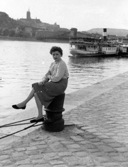 Magyarország, Budapest V., pesti alsó rakpart a Vigadó (Molotov) térnél a Szabadság gőzössel., 1954, Várkonyi Benedek, hajó, rakpart, gőzhajó, lapátkerekes hajó, Szabadság/Zsófia/Zsófia herczegnő hajó, Budapest, Fortepan #31465