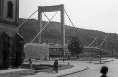 Magyarország, Budapest V., Március 15. tér, Erzsébet híd., 1964, Pálinkás Zsolt, híd, hídfő, szemetes, Budapest, Fortepan #31609