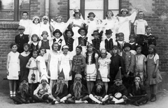 1922, Fodor István, yard, class photo, girl, kid, costume, kids, Fortepan #31773