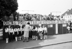 Hungary, Komarno, Szabadság tér, május 1-i ünnepség tribünje., 1980, Gábor László, pioneer, political decoration, 1st of May parade, slogan, Fortepan #31855