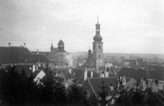 Magyarország, Kőszeg, szemben balra a Szent Jakab-templom, jobbra a Szent Imre-templom., 1930, GGAABBOO, templom, barokk-stílus, Walent Marx-terv, Wolf Zehentmayer-terv, Fortepan #32131