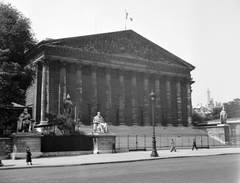 France, Paris, Quai d'Orsay, Bourbon-palota (a francia Nemzetgyűlés épülete)., 1939, Saly Noémi, Fortepan #32196