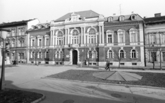 Magyarország, Miskolc, Erzsébet (Szabadság) tér, az MTA miskolci székháza az Erzsébet (Szabadság) fürdőtől nézve., 1975, Építésügyi Dokumentációs és Információs Központ, VÁTI, Magyar Tudományos Akadémia, Fortepan #32286