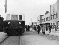 Szerbia, Újvidék, Ganz gyártmányú Árpád sorozatú (TAS) sínautóbusz., 1937, Indóház, vasút, magyar gyártmány, vasúti szerelvény, Ganz-márka, helységnév tábla, cirill írás, kétnyelvű felirat, Fortepan #32421