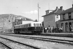 Bulgária, Dragoman, vasútállomás. Ganz gyártmányú Árpád sorozatú (TAS) sínautóbusz., 1937, Indóház, vasút, magyar gyártmány, vasúti szerelvény, pályaudvar, Ganz-márka, modern design, Fortepan #32433