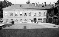 Hungary, Gödöllő, Gödöllői Királyi Kastély, belső udvar., 1980, Építésügyi Dokumentációs és Információs Központ, VÁTI, Baroque-style, palace, Andreas Mayerhoffer-design, Fortepan #32501