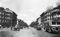 Magyarország, Budapest VI., Oktogon a Hősök tere felé nézve., 1929, Pesti Brúnó, autóbusz, plakát, magyar gyártmány, utcakép, taxi, MÁVAG-márka, licenc, automobil, MÁVAG NAG 204, Budapest, tömegközlekedés, viszonylatszám, Fortepan #32591