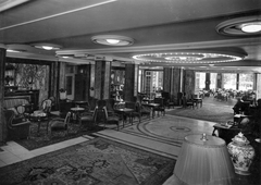 Hungary, Margit Islands, Budapest, a Margitszigeti Nagyszálló hallja, szemben az étterem., 1941, Pesti Brúnó, hotel, interior, vase, Fortepan #32593