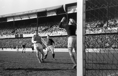 Magyarország, Budapest IX., Üllői út, FTC stadion, MTK - Sparta Praha mérkőzés. Szemben Szilágyi I. Gyula (kölcsönjátékos)., 1949, Kovács Márton Ernő, sport, labdarúgás, Budapest, Fortepan #32885