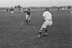 Magyarország, Budapest XIII., Rozsnyay utca, Láng gépgyár sporttelepe. Magyarország-Csehszlovákia válogatott gyeplabda mérkőzés., 1949, Kovács Márton Ernő, sport, gyeplabda, Budapest, Fortepan #33015