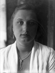 1930, Körmendy Pál, portrait, woman, jewelry, Fortepan #33319