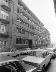 Magyarország, Budapest I., Gellérthegy utca a Tabán felé nézve., 1987, Építésügyi Dokumentációs és Információs Központ, VÁTI, Trabant-márka, Skoda-márka, Lada-márka, automobil, Budapest, Fortepan #33387