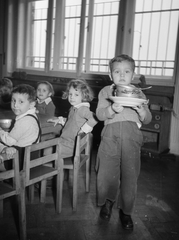 1947, Kovács Márton Ernő, meal, nursery, kids, pot, Fortepan #33586