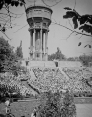 Magyarország, Margitsziget, Budapest, Margitszigeti Szabadtéri Színpad, háttérben a víztorony., 1949, Kovács Márton Ernő, szecesszió, víztorony, Art Nouveau, Ray Vilmos Rezső-terv, Zielinski Szilárd-terv, Fortepan #33605