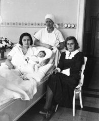 1936, Fortepan, medical institution, nurse, newborn, baby duvet, Fortepan #33664