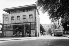 Hungary, Budapest V., Erzsébet (Engels) tér, MÁVAUT autóbusz-pályaudvar., 1966, UVATERV, bus, Hungarian brand, street view, Ikarus-brand, MÁVAUT-organisation, bus terminal, Budapest, István Nyiri-design, Fortepan #3623