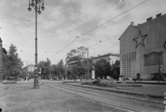 Magyarország, Budapest VIII., Kálvin tér, Magyar Nemzeti Múzeum., 1953, UVATERV, plakát, óra, utcakép, bódé, hirdetőoszlop, múzeum, telefonfülke, vörös csillag, Budapest, Fortepan #3722