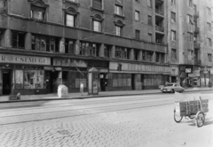 Magyarország, Budapest VIII., Népszínház utca 21., 1957, Fortepan, cégtábla, telefonfülke, Budapest, Fortepan #3756