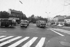 Magyarország, Budapest XII.,Budapest II., Széll Kálmán (Moszkva) tér a Szilágyi Erzsébet fasor felé nézve., 1978, Fortepan, autóbusz, magyar gyártmány, Ikarus-márka, Ikarus 180, kockakő, Ikarus 260, Budapest, Fortepan #38919