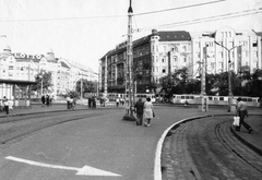 Magyarország, Budapest XI., Móricz Zsigmond körtér, szemben a Karinthy Frigyes út torkolata., 1978, Fortepan, utcakép, életkép, villamos, lámpaoszlop, Ganz-márka, Ganz CSMG, Budapest, Fortepan #38928