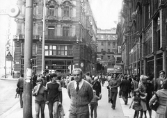 Magyarország, Budapest V., Ferenciek tere (Felszabadulás tér) a Kígyó utca felé nézve., 1978, Fortepan, cégtábla, neonreklám, Budapest, Fortepan #38937