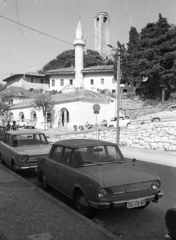 Montenegro, Ulcinj, a Nagy (Namazgjahu) mecset és az óratorony., 1970, Fortepan, Yugoslavia, Czechoslovak brand, Skoda-brand, mosque, number plate, Fortepan #39133