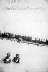 Hungary, Balatonalmádi, 1930, Pálinkás Barnabás, label, women, water surface, bathing, summer, shore, double portrait, Lake Balaton, Fortepan #39298