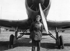 Heinkel He-70K típusú távolfelderítő repülőgép., 1939, Hídvégi Zoltán, közlekedés, német gyártmány, pilóta, katonaság, MKHL, repülőtér, Heinkel-márka, Heinkel He 70, bőr sapka, bőrkabát, Fortepan #39330