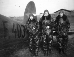 Heinkel He-70K típusú távolfelderítő repülőgép., 1939, Hídvégi Zoltán, közlekedés, német gyártmány, pilóta, katonaság, MKHL, repülőtér, Heinkel-márka, Heinkel He 70, bőrkabát, Fortepan #39333