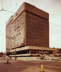 Magyarország, Budapest XIV., Ajtósi Dürer sor - Hungária körút kereszteződés, Metalimpex-Konsumex székház., 1978, Angyalföldi Helytörténeti Gyűjtemény, színes, Polski Fiat 126p, irodaház, magasház, Budapest, Fortepan #39554