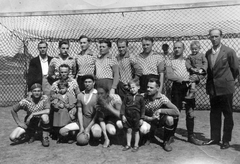 1940, Angyalföldi Helytörténeti Gyűjtemény, labdarúgás, kapu, csoportkép, futballcsapat, focilabda, Fortepan #39579