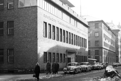 Magyarország, Budapest XIII., Visegrádi utca 47/c-d., szakrendelő., 1963, Angyalföldi Helytörténeti Gyűjtemény, lengyel gyártmány, automobil, GAZ M21 Volga, FSO-márka, rendelő, Budapest, FSO Warszawa, Fortepan #39655