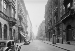 Hungary, Budapest V., Nádor utca, az Arany János utca felől a József nádor tér felé nézve., 1955, UVATERV, Tatra-brand, street view, telephone, phone booth, automobile, Mercedes-Benz 170V, number plate, Budapest, Fortepan #3980