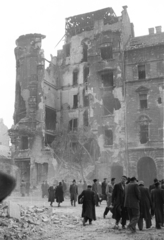 Magyarország, Budapest VIII.,Budapest IX., a felvétel a Futó utcánál készült, szemben az Üllői út 71. számú lerombolt épület, balra a Bokréta utca., 1956, Nagy Gyula, háborús kár, forradalom, rom, Budapest, épületkár, Fortepan #39800