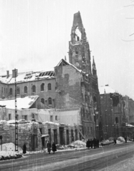 Magyarország, Budapest IX., Üllői út a Viola utca és Bokréta utca között, szemben az Örökimádás templom., 1956, Nagy Gyula, tél, templom, hó, háborús kár, forradalom, rom, Budapest, épületkár, Fortepan #39814