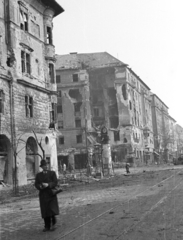 Magyarország, Budapest VIII., Üllői út a nagykörúti kereszteződésnél, balra a József körút torkolata., 1956, Nagy Gyula, háborús kár, plakát, forradalom, hirdetőoszlop, Budapest, épületkár, Fortepan #39825