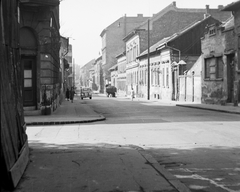 Magyarország, Budapest VIII., a Füvészkert (Szigetvári) utca és a Tömő utca sarok., 1940, Homoródy Károly, lovaskocsi, utcakép, automobil, Budapest, Fortepan #4003