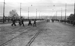 Hungary, Budapest V.,Budapest XIII., Margit híd pesti hídfő., 1956, Nagy Gyula, bridge, revolution, tank, Budapest, rails, Fortepan #40238