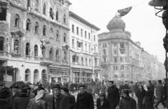 Hungary, Budapest VII., Rákóczi út az Akácfa utca felől a Baross tér felé nézve, középen a nagykörúti kereszteződés., 1956, Nagy Gyula, war damage, mass, revolution, Budapest, Fortepan #40254